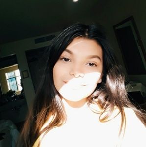 Meet your Posher, Kasandra